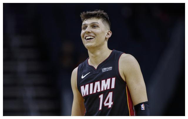 对其刮目相 对其刮目相