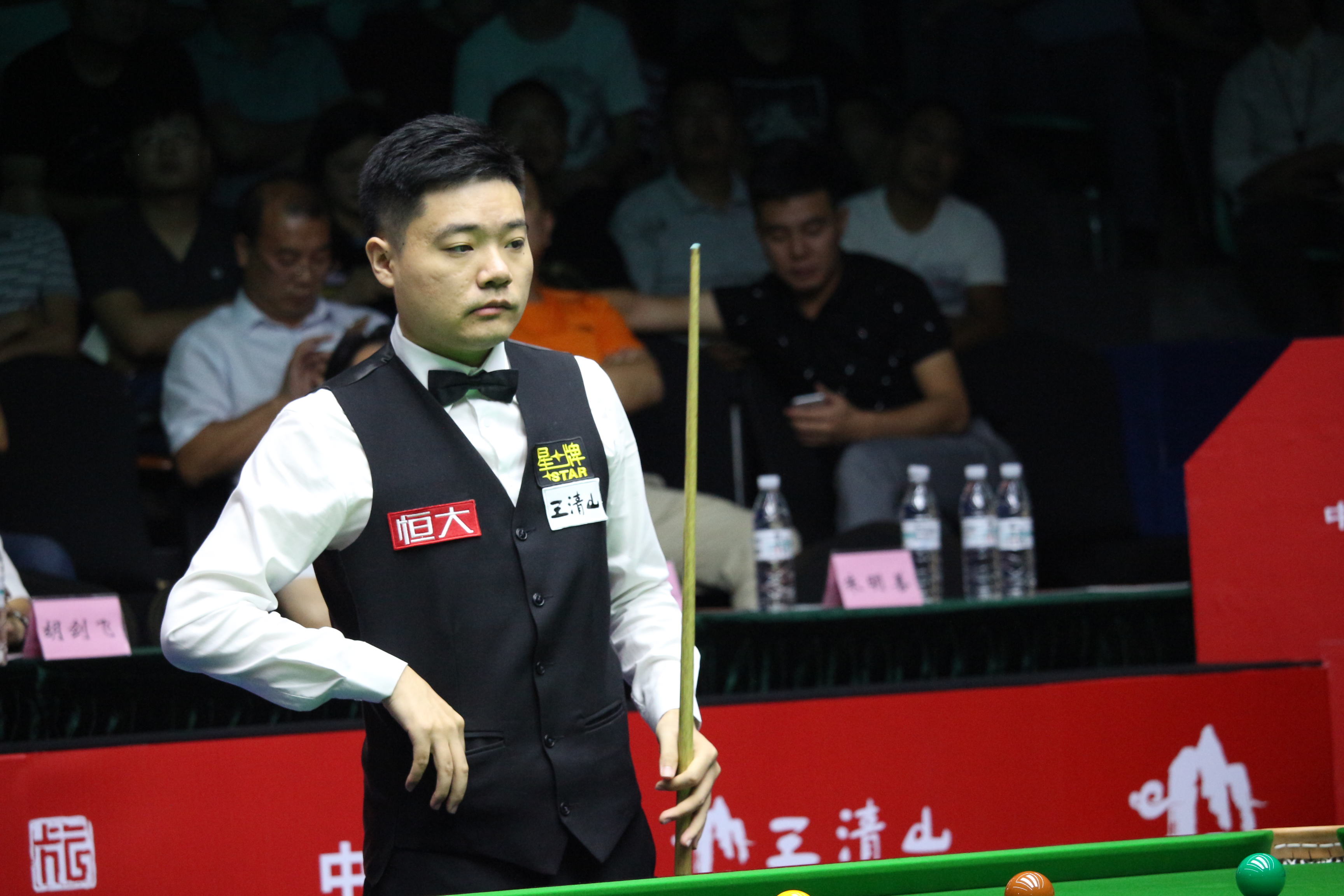 低的风险在 低的风险在